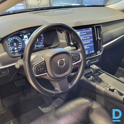 Pārdod Volvo V90 2.0D, 2017