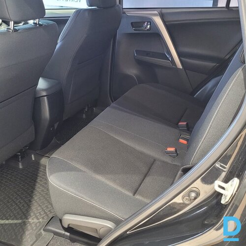 Pārdod Toyota RAV 2.0 4WD, 2016