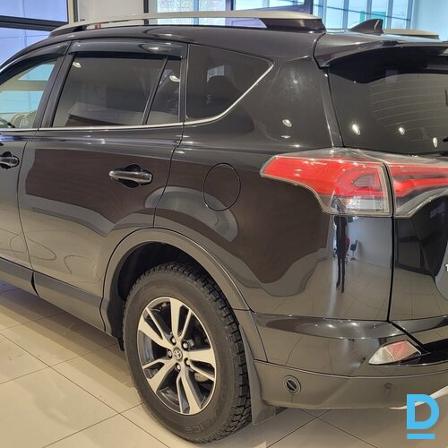 Pārdod Toyota RAV 2.0 4WD, 2016