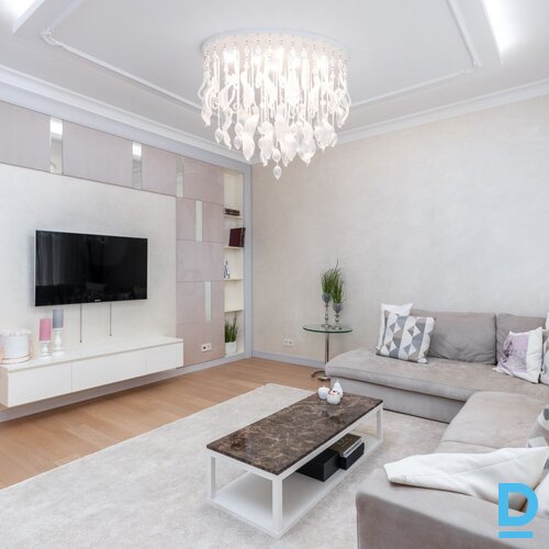 Izīrē dzīvokli Jūrmala