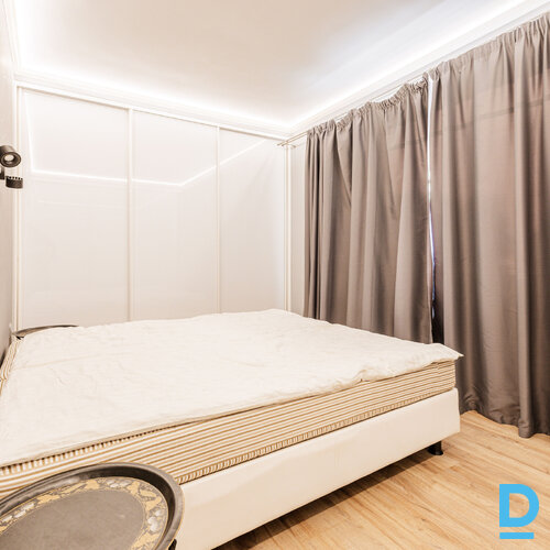 Pārdod māju Rūdolfa Blaumana 13