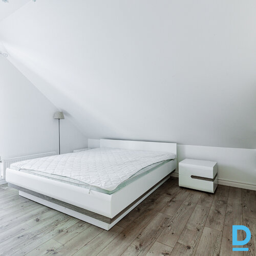 Pārdod māju Rūdolfa Blaumana 13