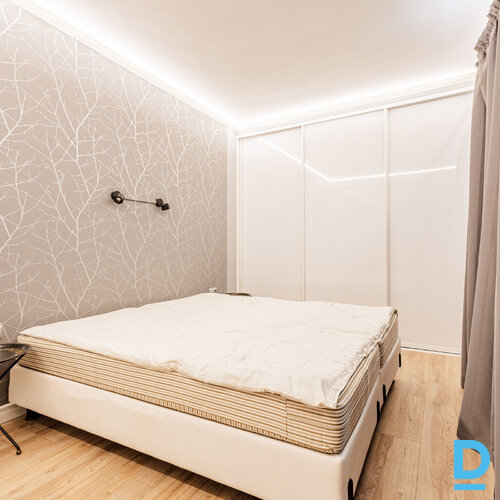 Pārdod māju Rūdolfa Blaumana 13