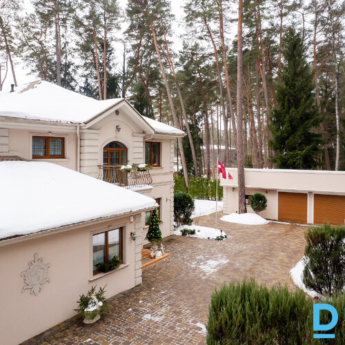 Pārdod māju Brīvības prospekts 26