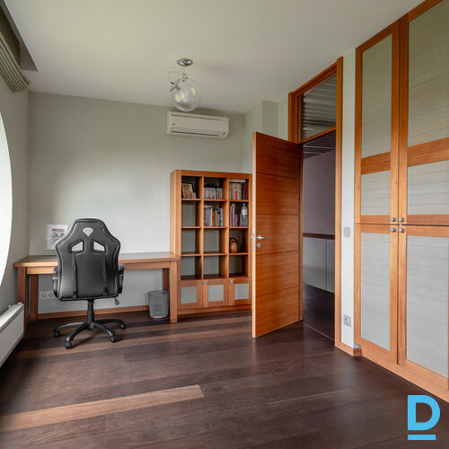 Pārdod māju Lazdu iela 18 Pārdod māju Lazdu iela 18