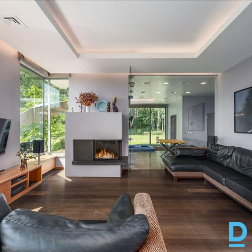 Pārdod māju Lazdu iela 18 Pārdod māju Lazdu iela 18