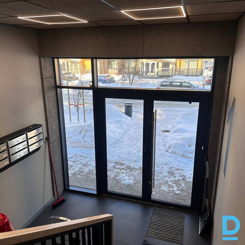 Pārdod dzīvokli Mazā Zemturu iela 14