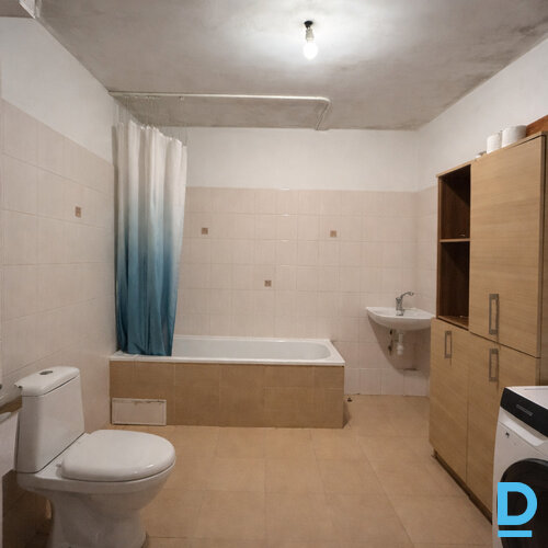 Pārdod dzīvokli Zahārija Stopija iela 14