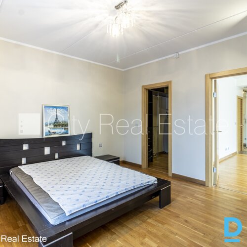 Izīrē dzīvokli Rīgā