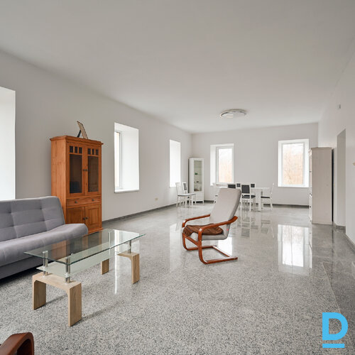 Pārdod māju Peldu iela 5