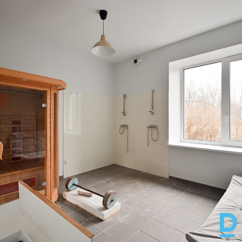 Pārdod māju Peldu iela 5