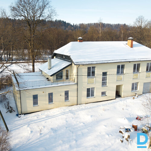 Pārdod māju Peldu iela 5