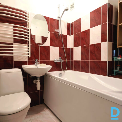 Pārdod dzīvokli Rojas iela 36