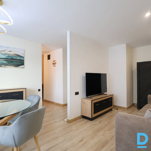 Pārdod dzīvokli Grīzupes iela 97