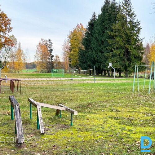 Mežgaļu skolas ēka