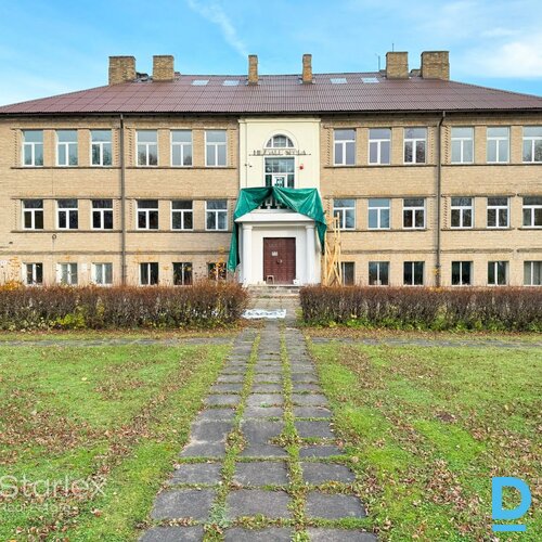 Mežgaļu skolas ēka