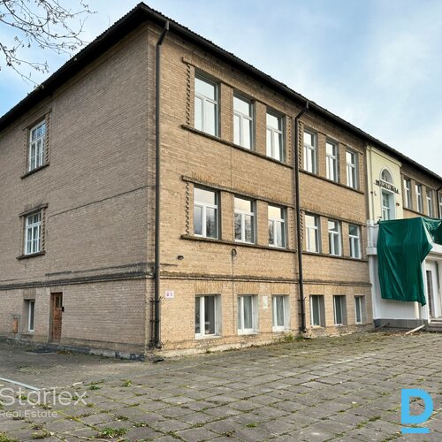 Mežgaļu skolas ēka