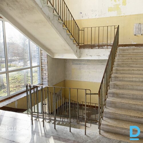 Renovējama bijušās sanatorijas ēka Ķemeros