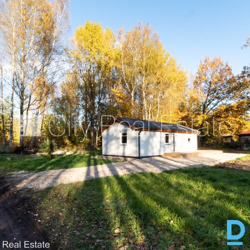 Pārdod māju Rīgā