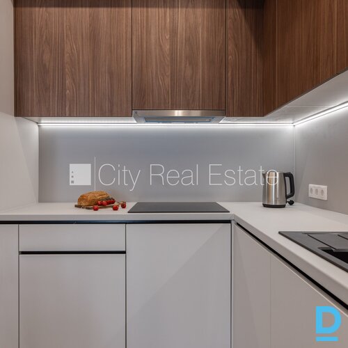 Pārdod dzīvokli Jūrmalā