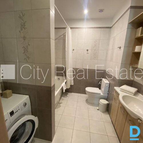 Pārdod dzīvokli Jūrmalā