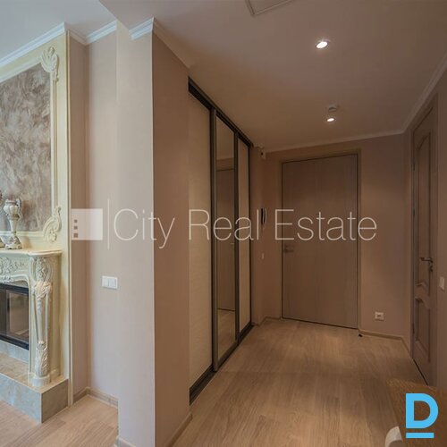 Pārdod dzīvokli Jūrmalā