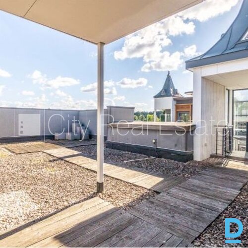 Pārdod dzīvokli Jūrmalā