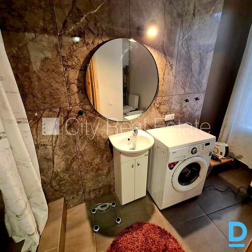 Izīrē dzīvokli Rīgā