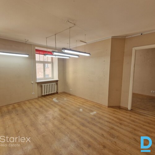 1922.gada ēku ansamblis Rīgas centrā – divas sešstāvu ēkas, kur pieejami dažāda lieluma un apdares līmeņa dzīvokļi par saprātīgu cenu