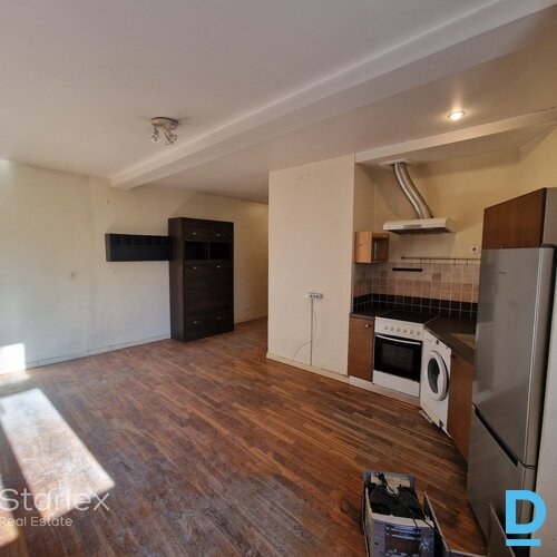 1922.gada ēku ansamblis Rīgas centrā – divas sešstāvu ēkas, kur pieejami dažāda lieluma un apdares līmeņa dzīvokļi par saprātīgu cenu