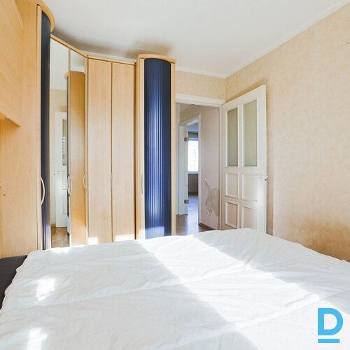 Pārdod dzīvokli Rīga Purvciems Dzelzavas 76