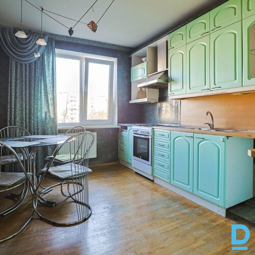 Pārdod dzīvokli Rīga Purvciems Dzelzavas 76