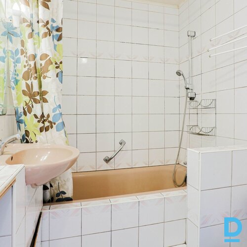 Pārdod dzīvokli Rīga Purvciems Dzelzavas 76