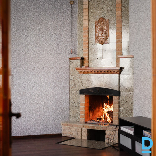 Pārdod dzīvokli Aleksandra Čaka iela 52