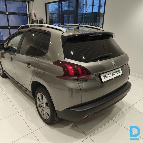 Pārdod Peugeot 2008 1.2i, 2017
