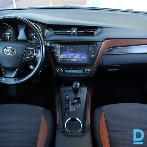 Pārdod Toyota Avensis Touring Sports 1.8i, 2017