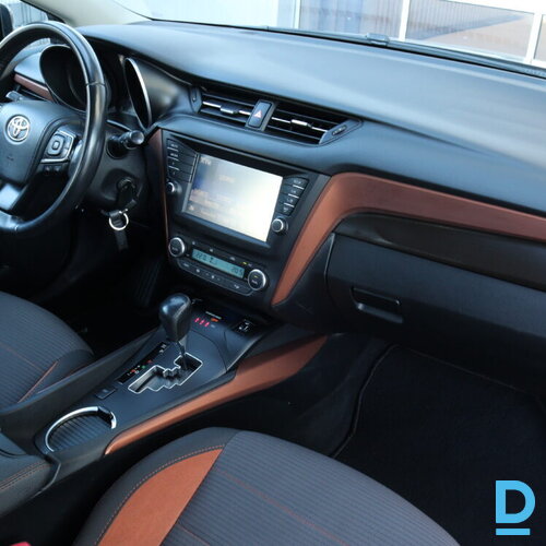 Pārdod Toyota Avensis Touring Sports 1.8i, 2017