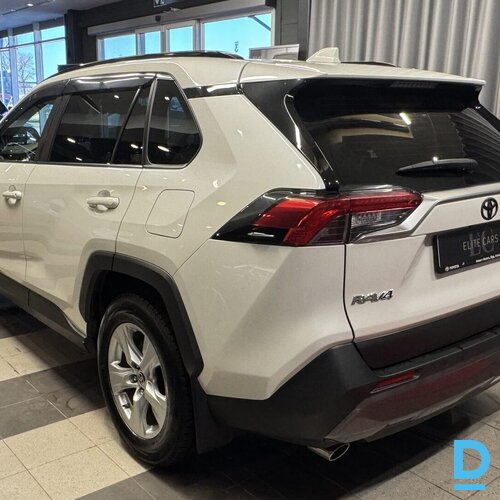 Pārdod Toyota Rav 4, 2.0i, 2021 Pārdod Toyota Rav 4, 2.0i, 2021