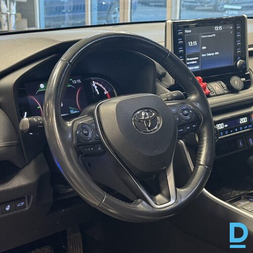 Pārdod Toyota Rav 4, 2.0i, 2021 Pārdod Toyota Rav 4, 2.0i, 2021