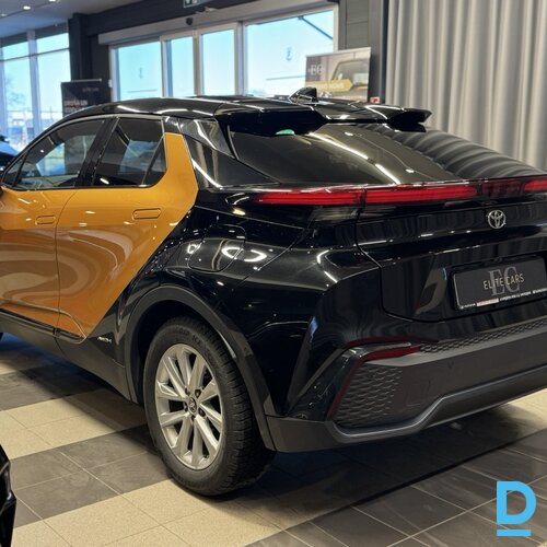 Pārdod Toyota C-Hr Crossover 2.0 Hybrid 200 Awd-I, 2024 Pārdod Toyota C-Hr Crossover 2.0 Hybrid 200 Awd-I, 2024