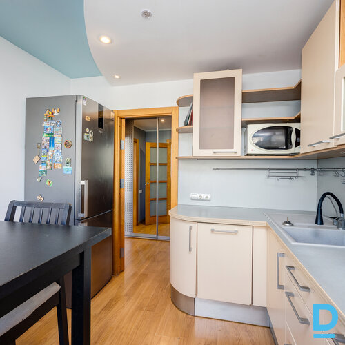 Pārdod dzīvokli Salnas ielā 34, 63m², 3 ist.