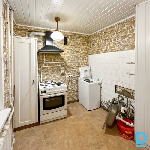 Pārdošanā saulains 3 istabu Purvciemā ar bezmaksas stāvvietu.