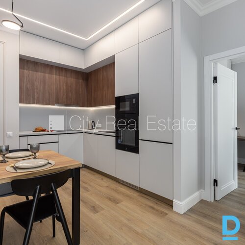 Pārdod dzīvokli Jūrmalā