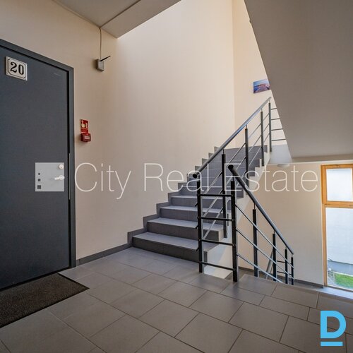 Pārdod dzīvokli Jūrmalā