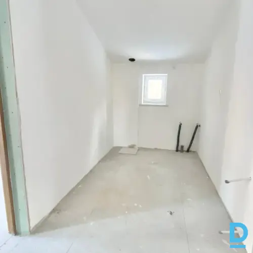 Pārdod mājas Piekūnu 11