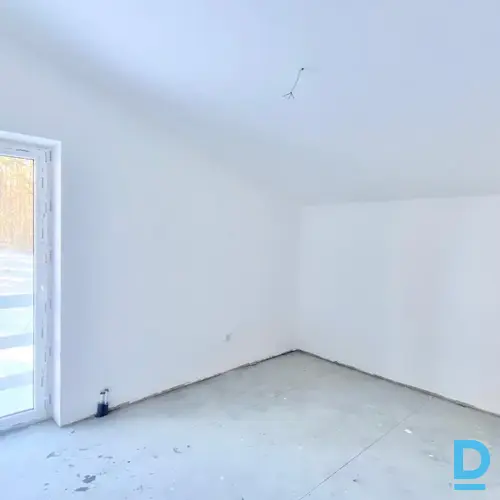 Pārdod mājas Piekūnu 11