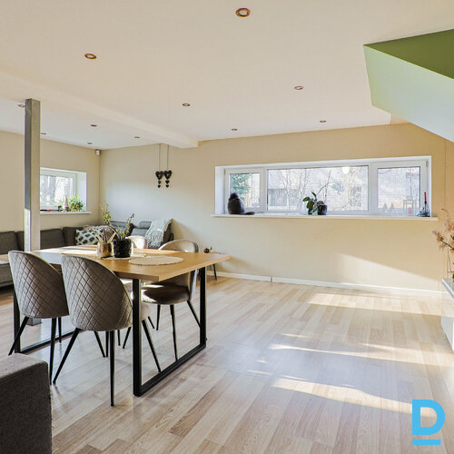 Pārdod māju Pūpolu iela 7