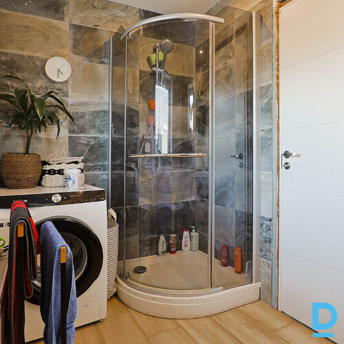 Pārdod māju Pūpolu iela 7