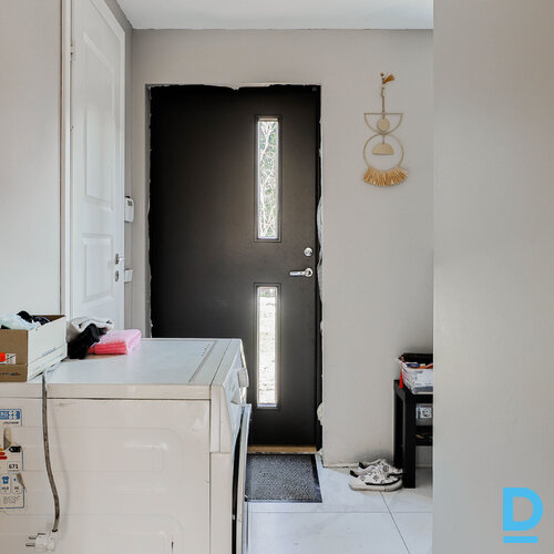 Pārdod māju Pūpolu iela 7