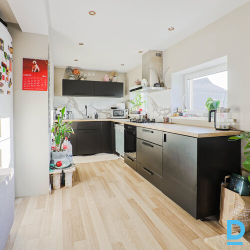 Pārdod māju Pūpolu iela 7